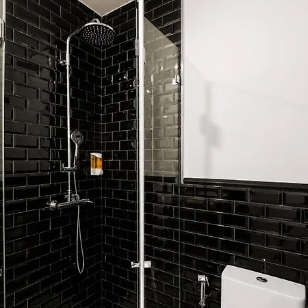 Hotel The Twenties By Guestready