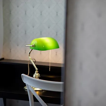 The Twenties By Guestready *