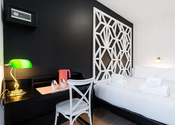 Hotel The Twenties By Guestready
